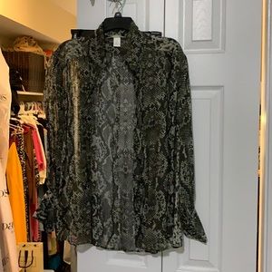 Long sleeve snake print shirt